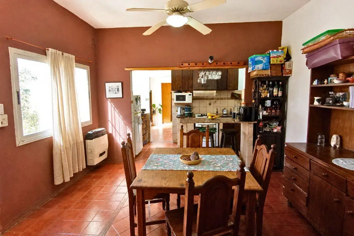 CASA EN VENTA BERISSO 3 DORMITORIOS 2