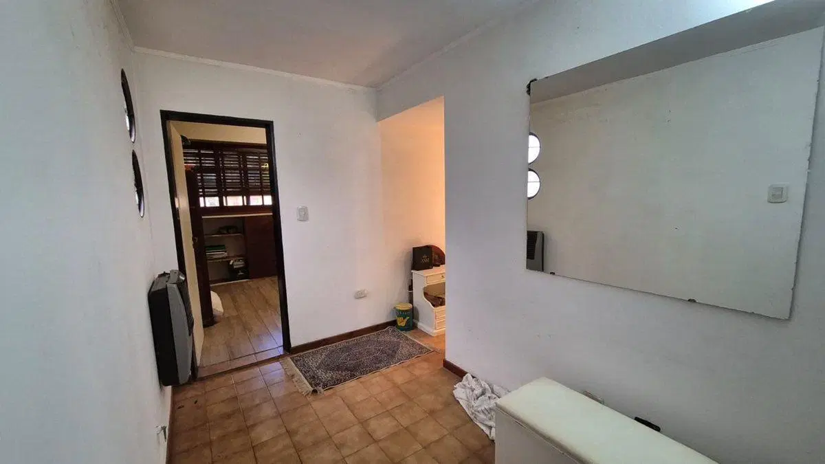 CASA EN VENTA LA PLATA 2 DORMITORIOS PARQUE 4