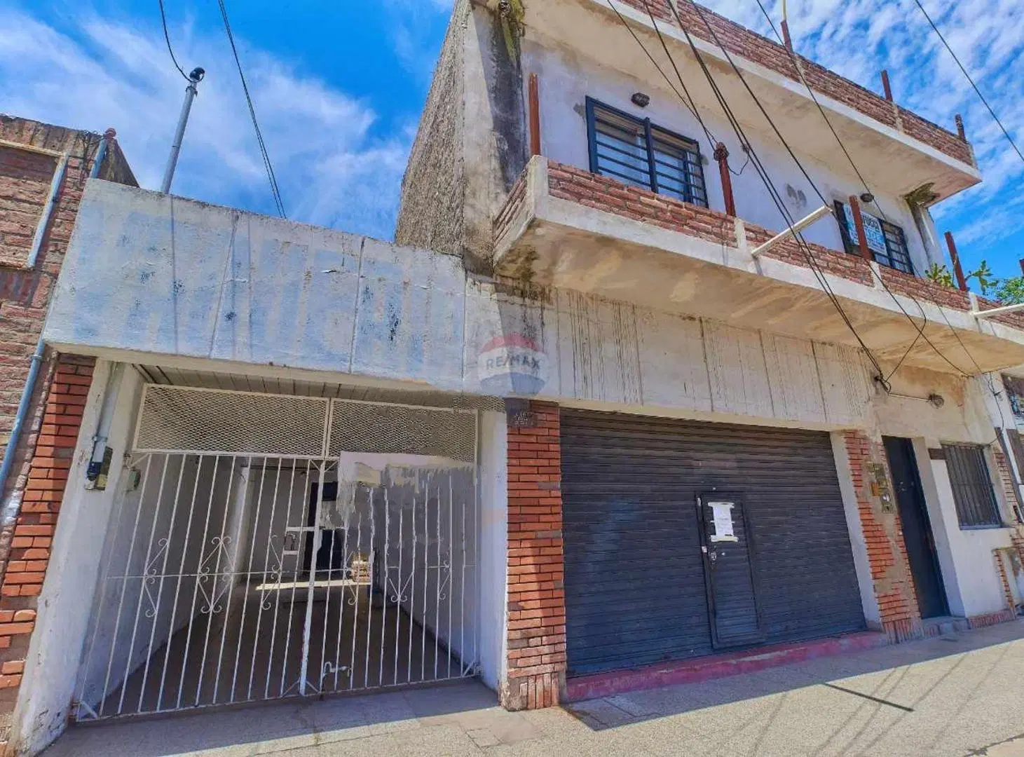 PH EN VENTA BERAZATEGUI 3 AMBIENTES COCHERA 4
