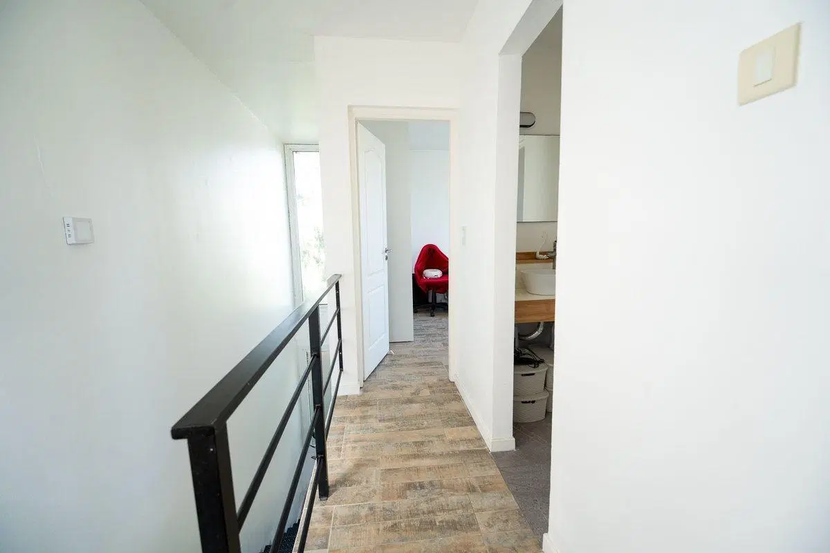DÚPLEX EN VENTA GONNET 2 DORMITORIOS APTO BANCO 4