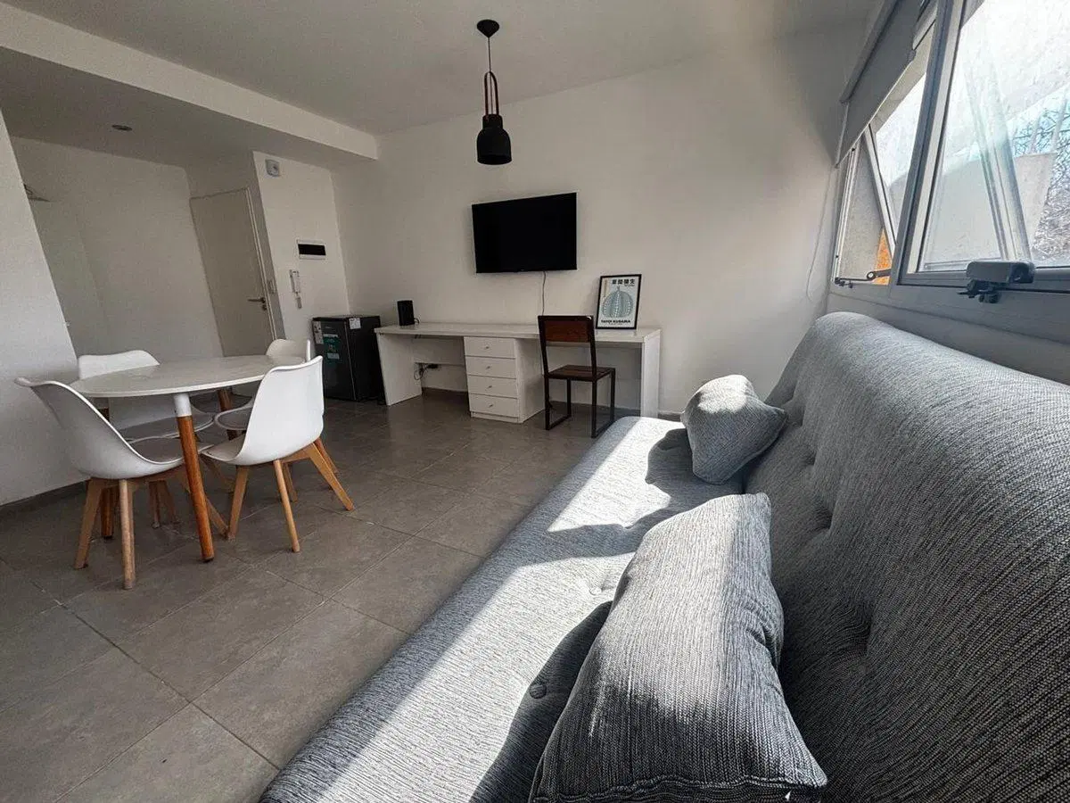 MONOAMBIENTE EN VENTA LA PLATA CON COCHERA 2