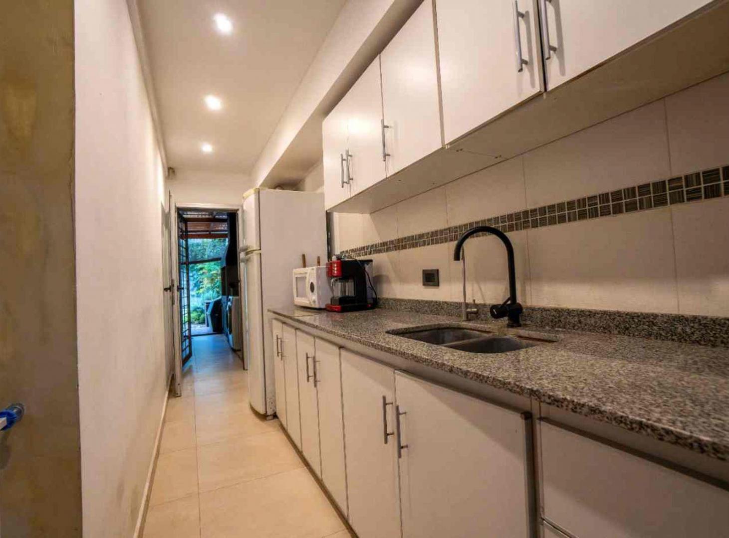 Foto de Duplex venta, City Bell. 2 dormitorios y parque, imagen 5