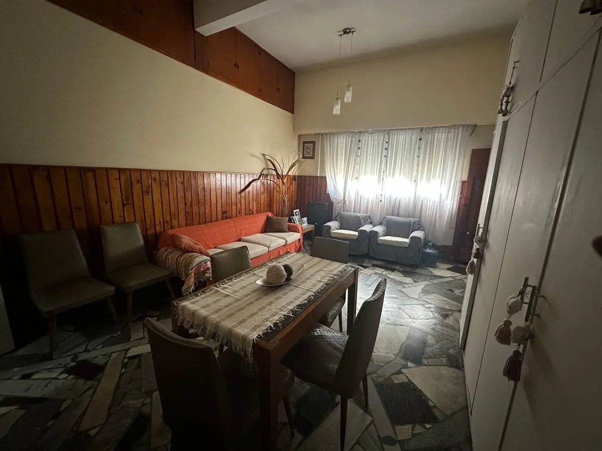CASA PARA 2 FAMILIAS VENTA LANUS GALPON JARDIN 3