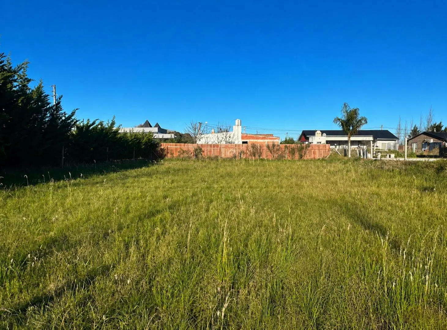 LOTE EN VENTA EN BARRIO SEMICERRADO EL REMANSO 8