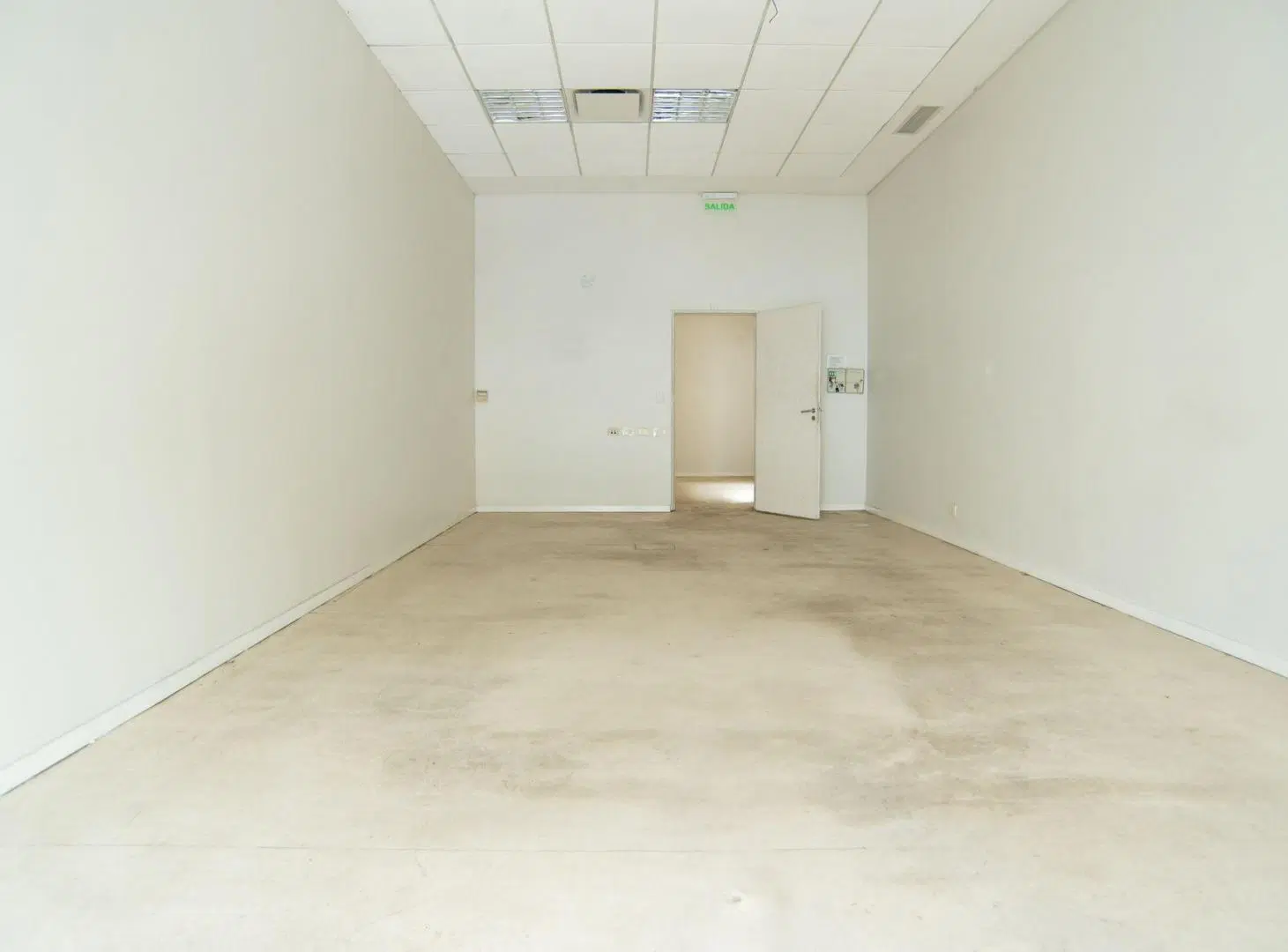 LOCAL COMERCIAL EN VENTA LA PLATA CENTRO 4
