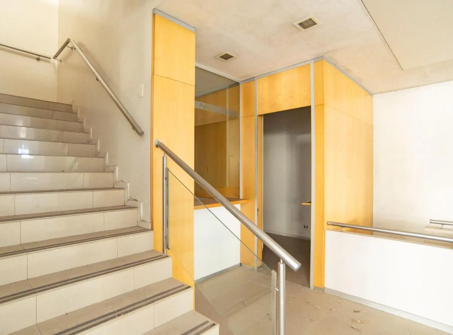 LOCAL COMERCIAL EN VENTA LA PLATA CENTRO 2