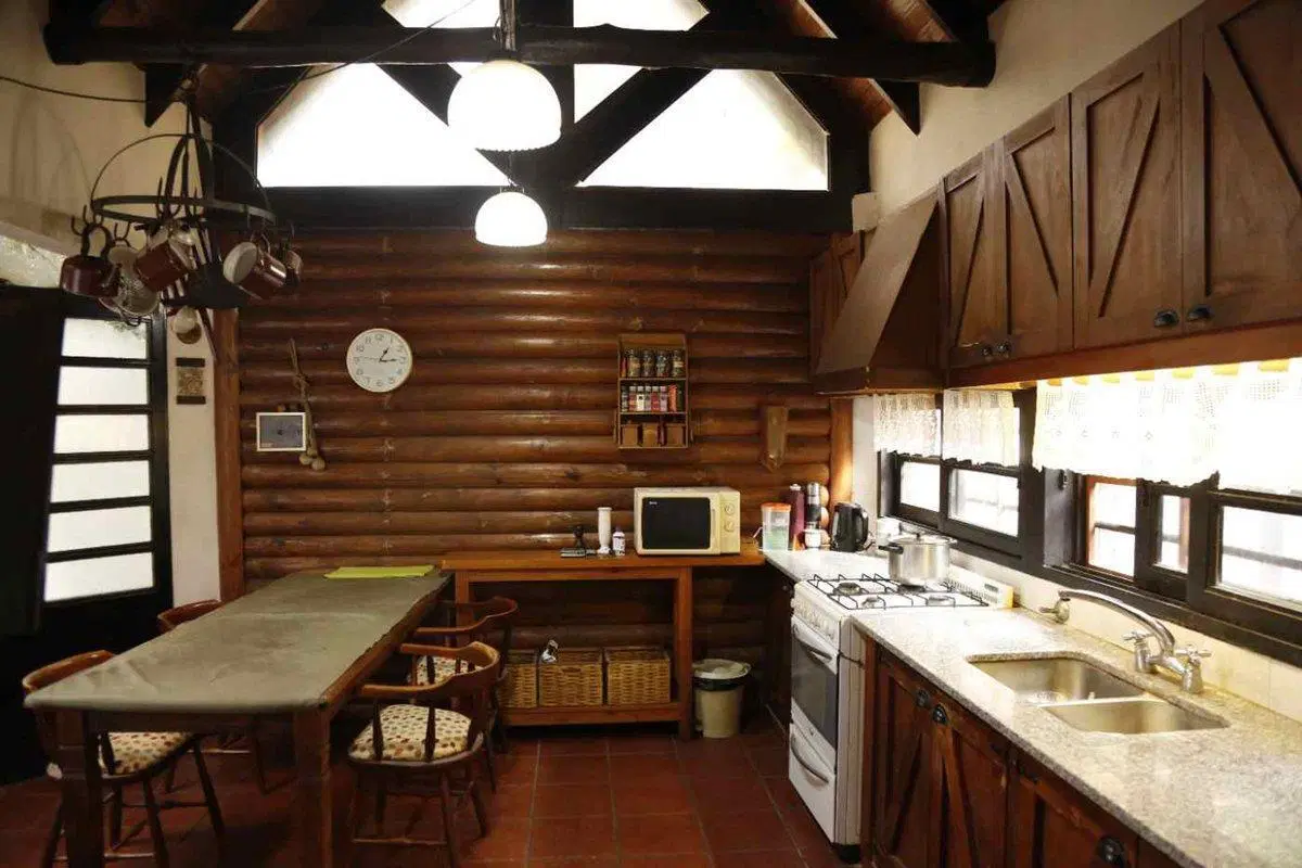 Casa Venta Gonnet 4 Dormitorios 2 Baños Pileta 2