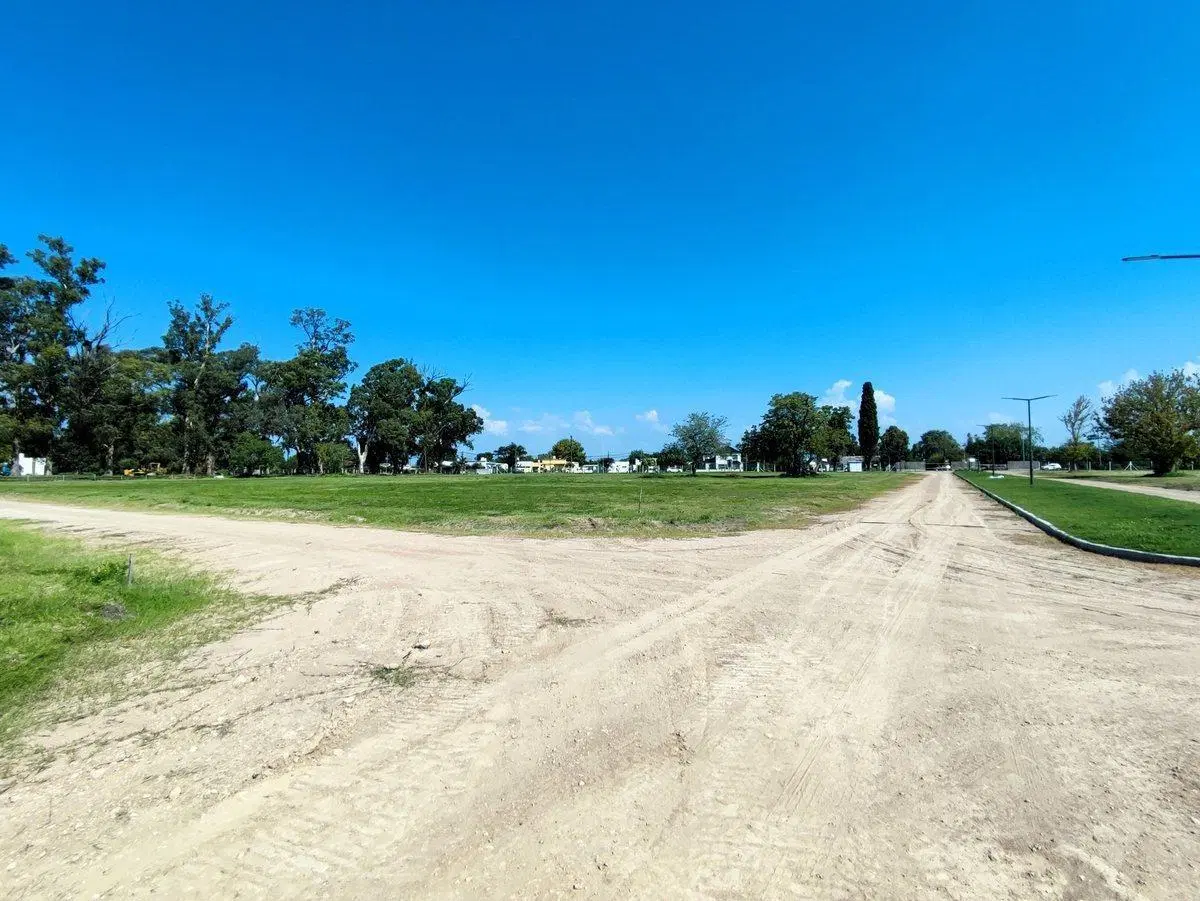LOTE EN VENTA BERISSO CAMPOS DEL SUD 8