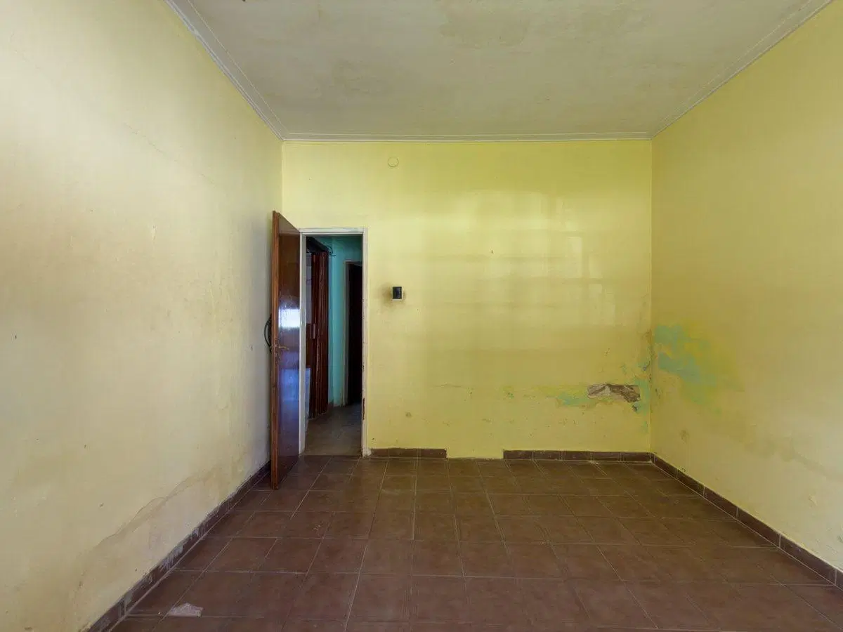 CASA EN VENTA LOS HORNOS CON GARAGE + DEPARTAMENTO 5