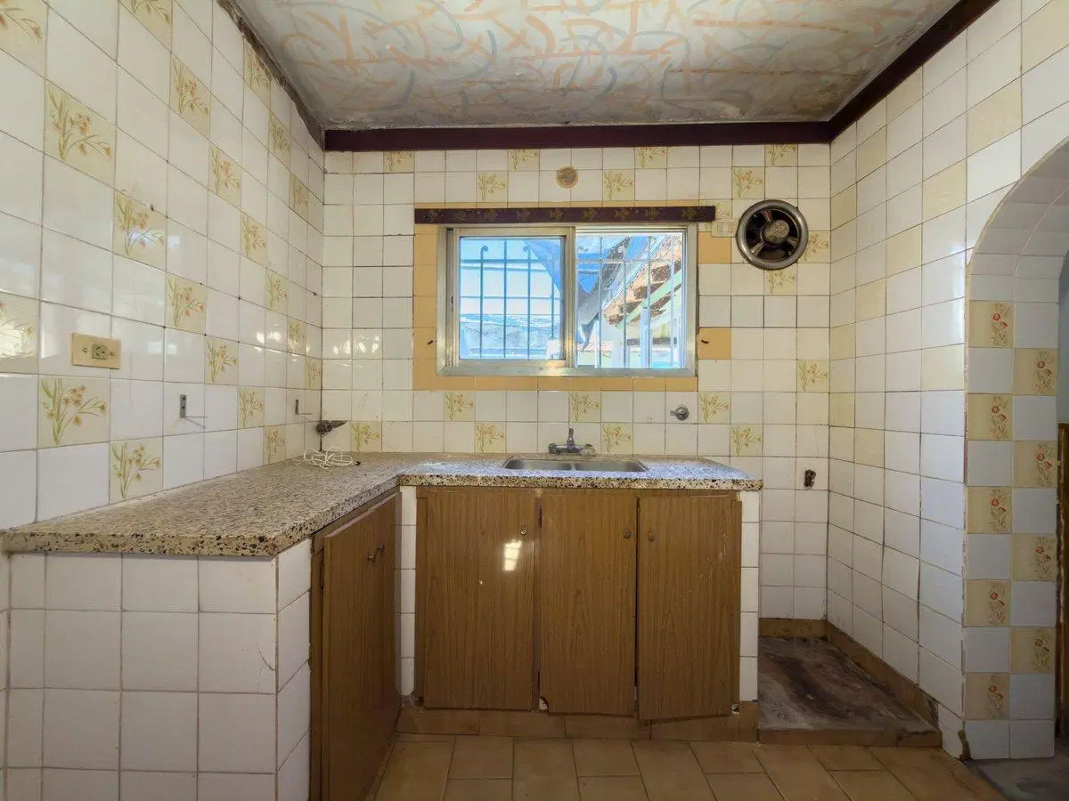 CASA EN VENTA LOS HORNOS CON GARAGE + DEPARTAMENTO 2