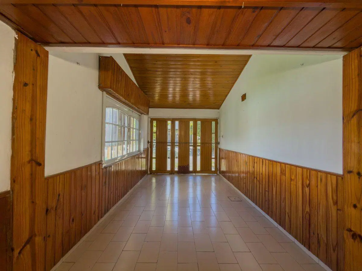 CASA EN VENTA LOS HORNOS CON GARAGE + DEPARTAMENTO 8