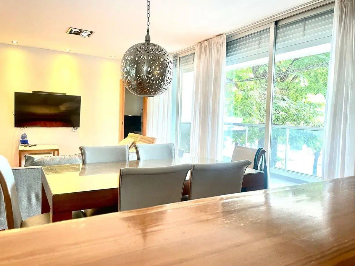 CASA EN VENTA LA PLATA 3 DORMITORIOS COCHERA 2