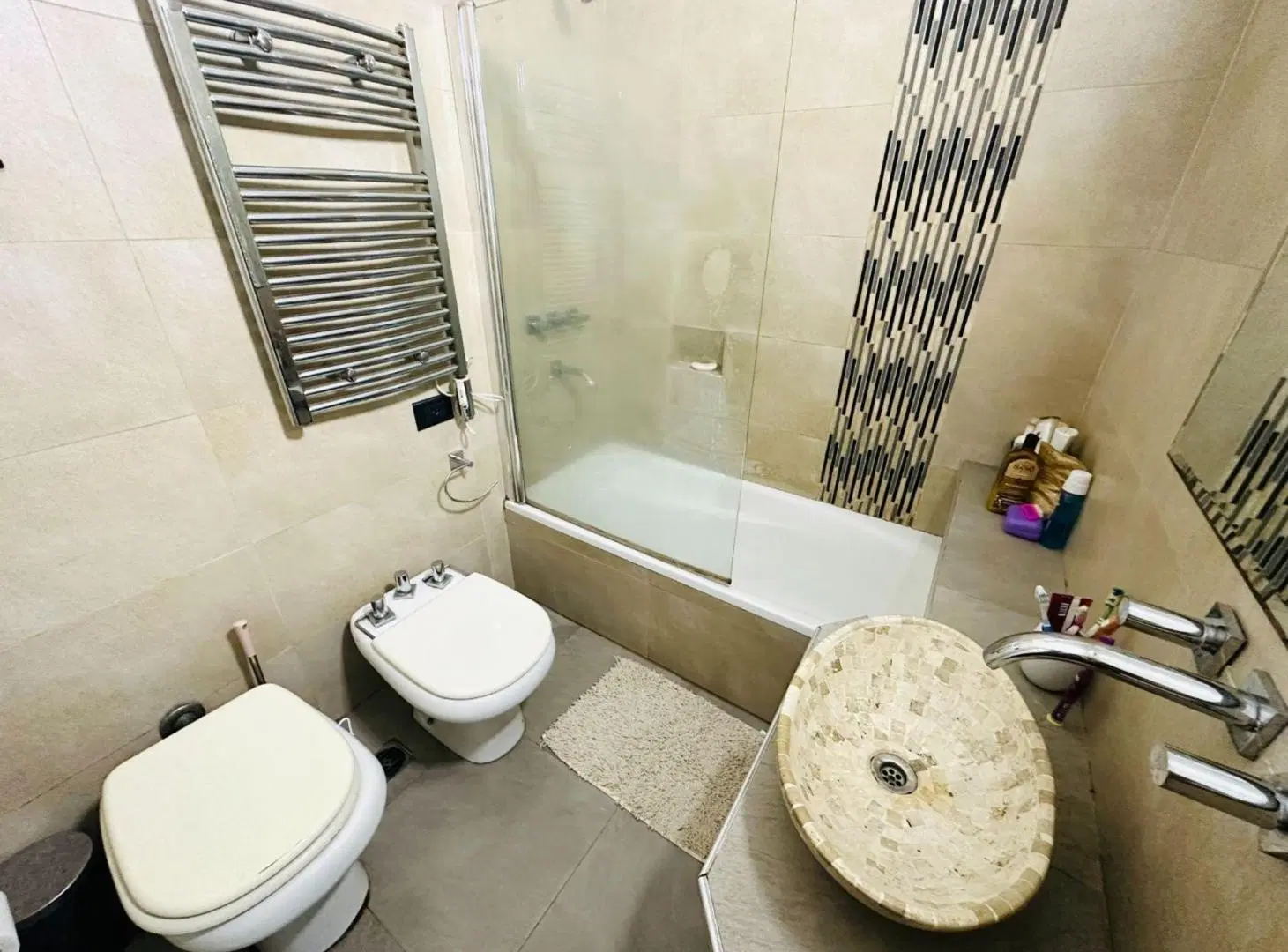CASA VENTA AVELLANEDA 6 AMBIENTES APTA CREDITO 8