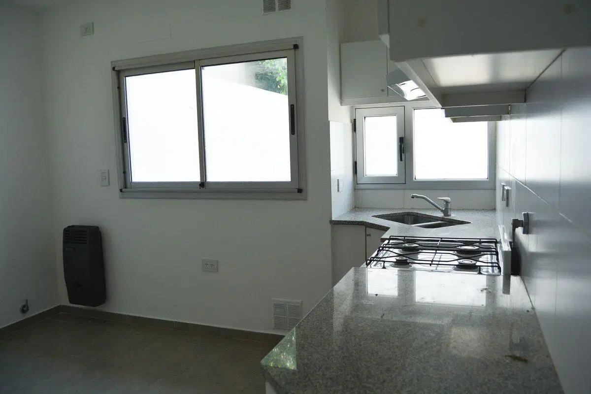 DEPARTAMENTO VENTA LA PLATA APTO BANCO 4