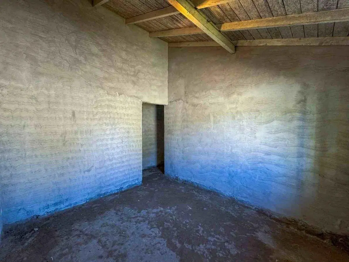 CASA EN VENTA BERISSO A RECICLAR CON PARQUE 4