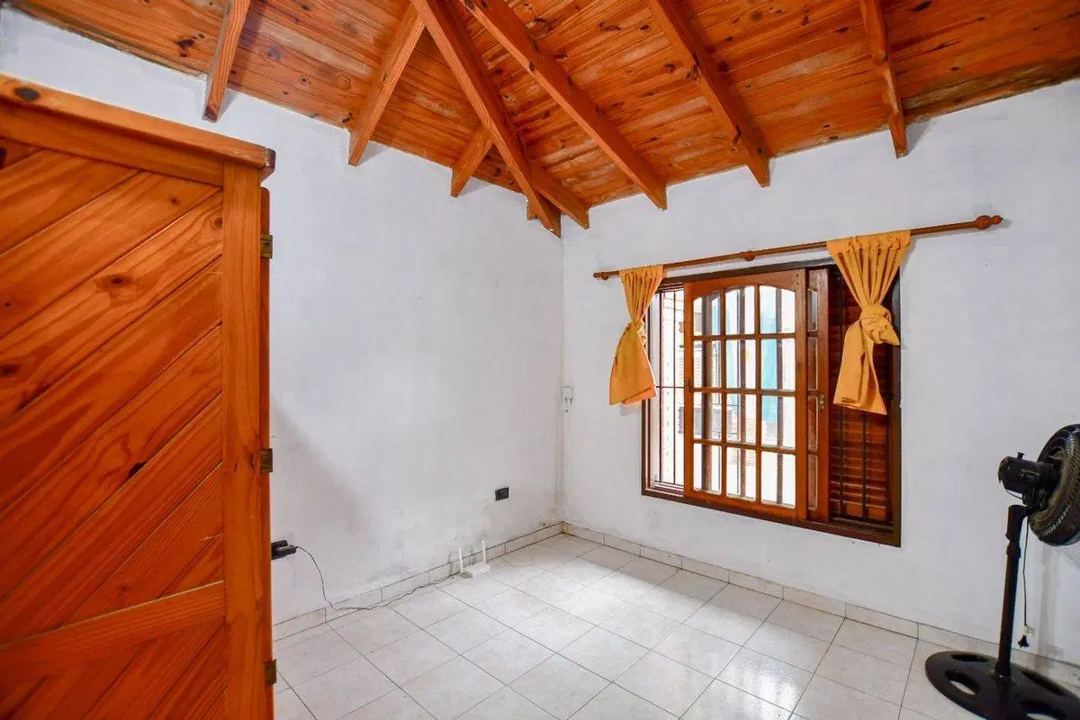 CASA VENTA BERISSO 2 DORMITORIOS QUINCHO PLAYROOM 4