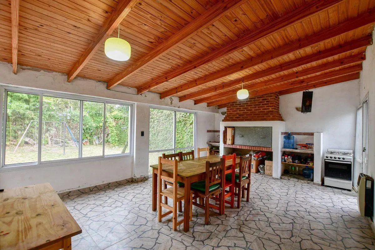 CASA VENTA BERISSO 2 DORMITORIOS QUINCHO PLAYROOM 8