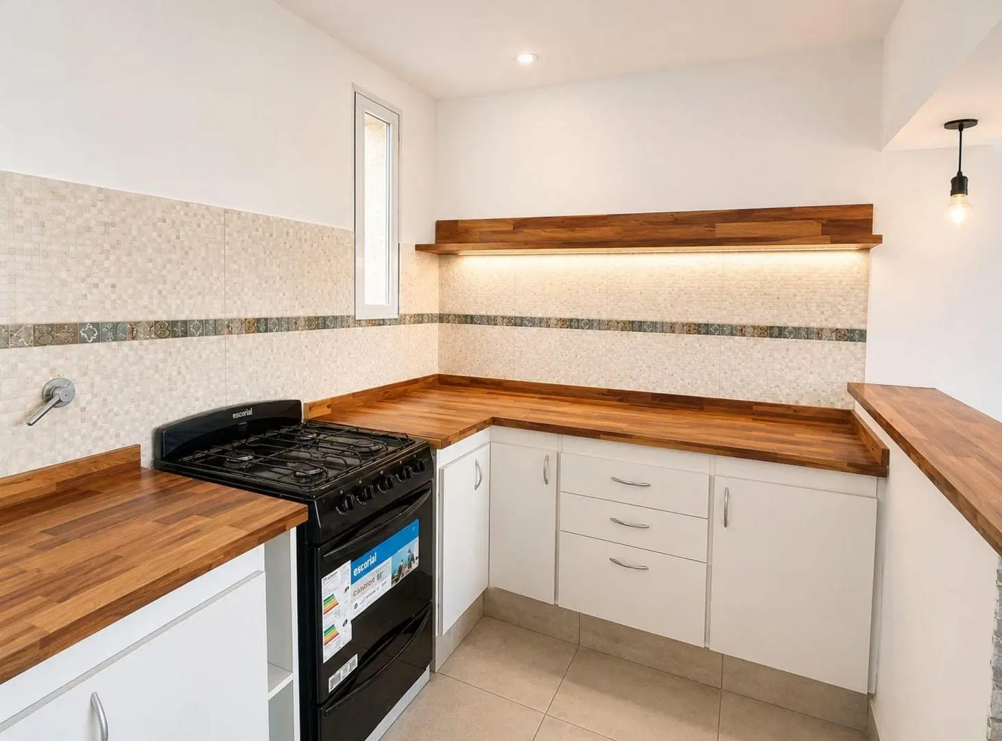 CASA TIPO TRIPLEX EN VENTA - LA PLATA CON COCHERA 5