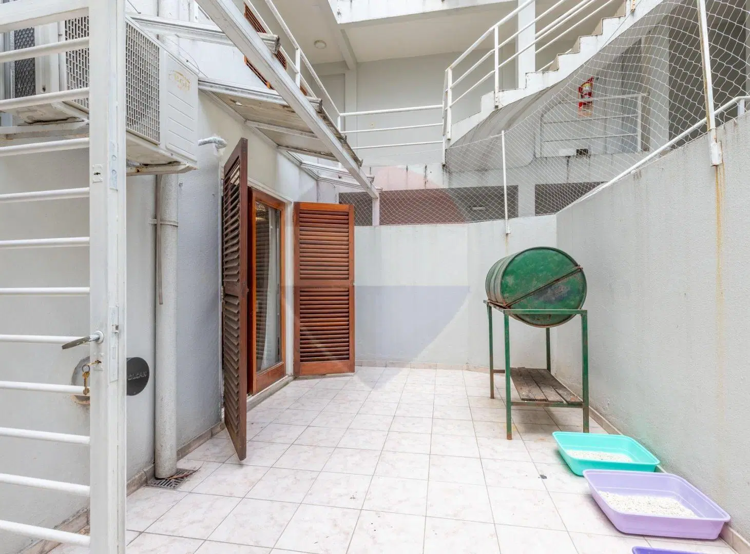 PH VENTA LA PLATA 1 DORMITORIO COCHERA PATIO 3