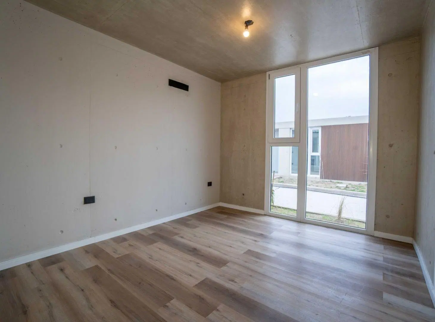 CASA EN VENTA EN COMPLEJO CERRADO "BRUK" 3