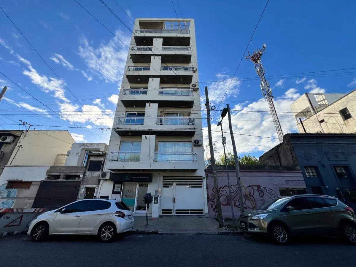 MONOAMBIENTE EN VENTA LA PLATA APTO BANCO 2