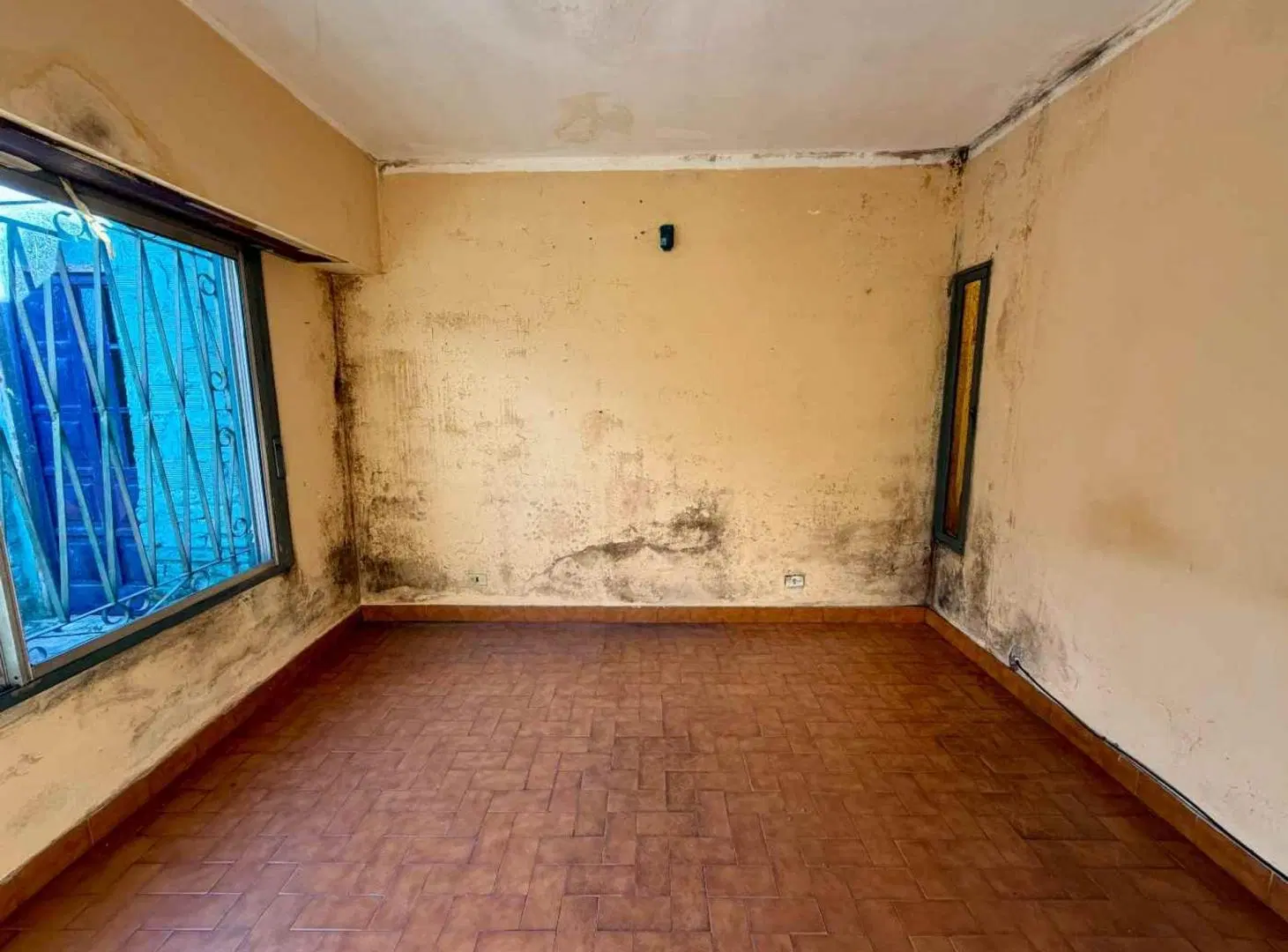 CASA EN VENTA FLORENCIO VARELA 3 AMBIENTES PATIO 8