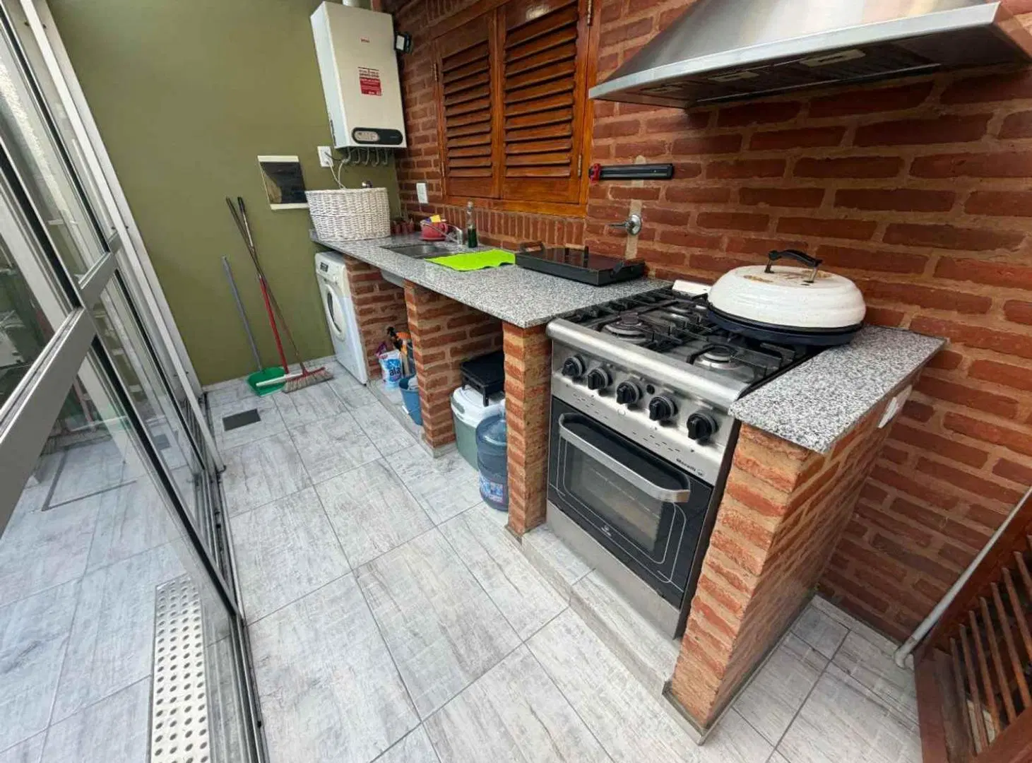 DUPLEX EN VENTA FLORENCIO VARELA PATIO 5