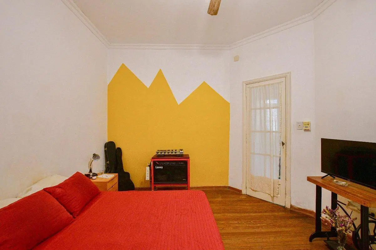 CASA EN VENTA LA PLATA 2 DORMITORIOS COCHERA 3