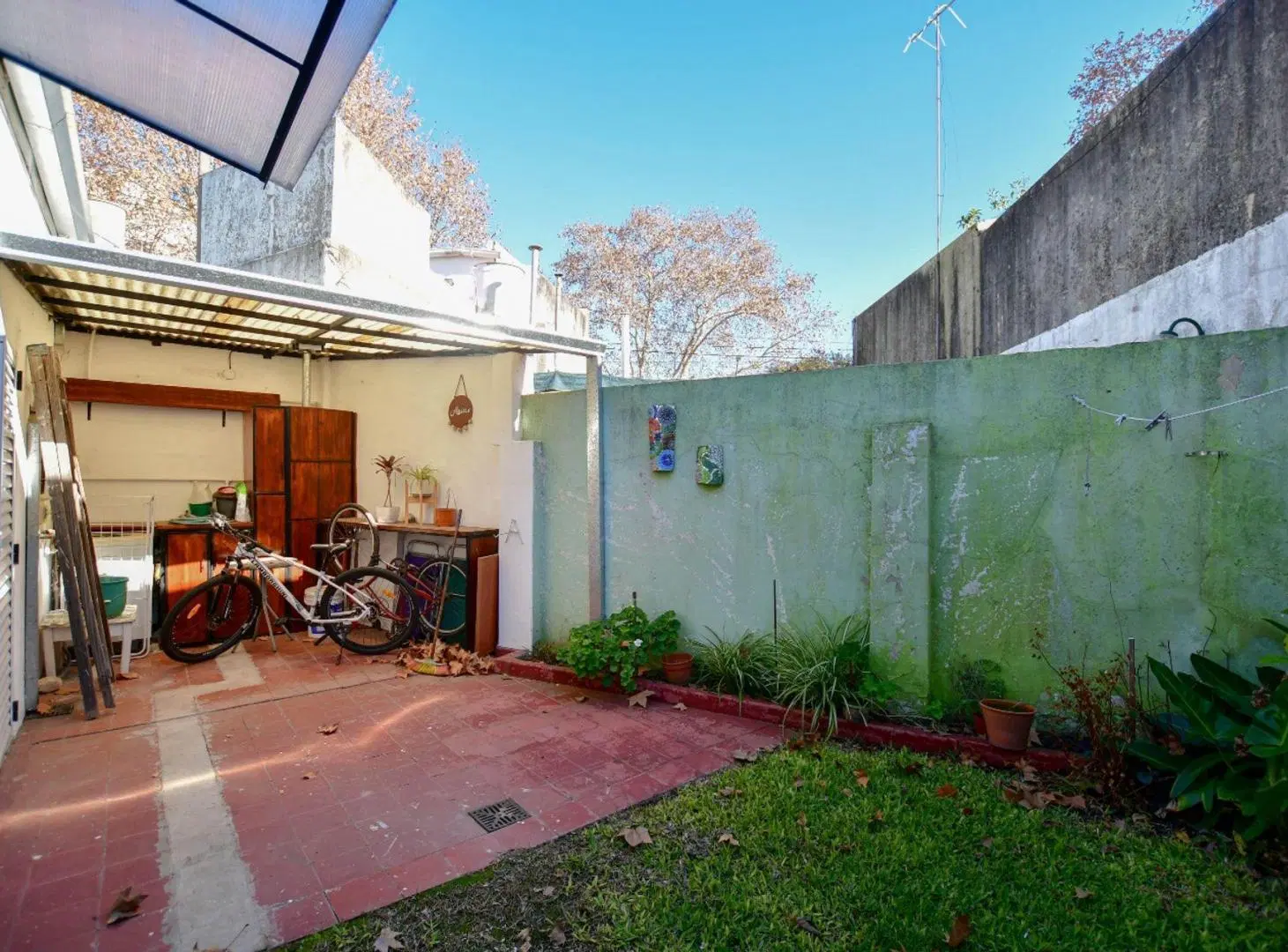 CASA EN VENTA LA PLATA APTO PROFESIONAL 8