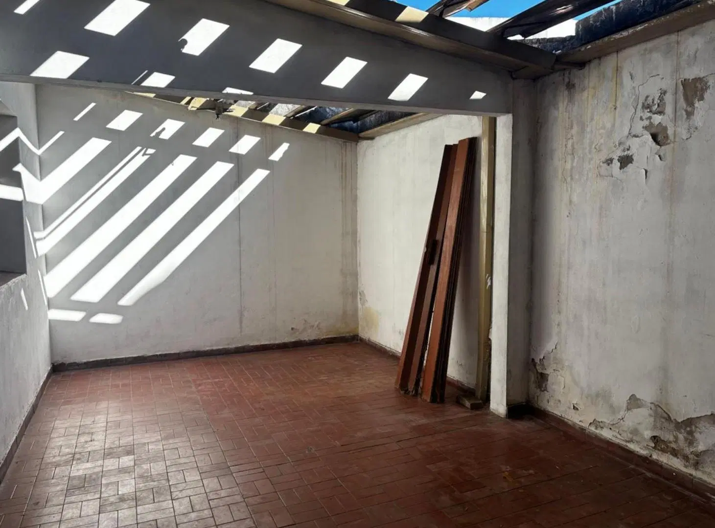 PH EN VENTA LA PLATA A RECICLAR 3 DORMITORIOS 3