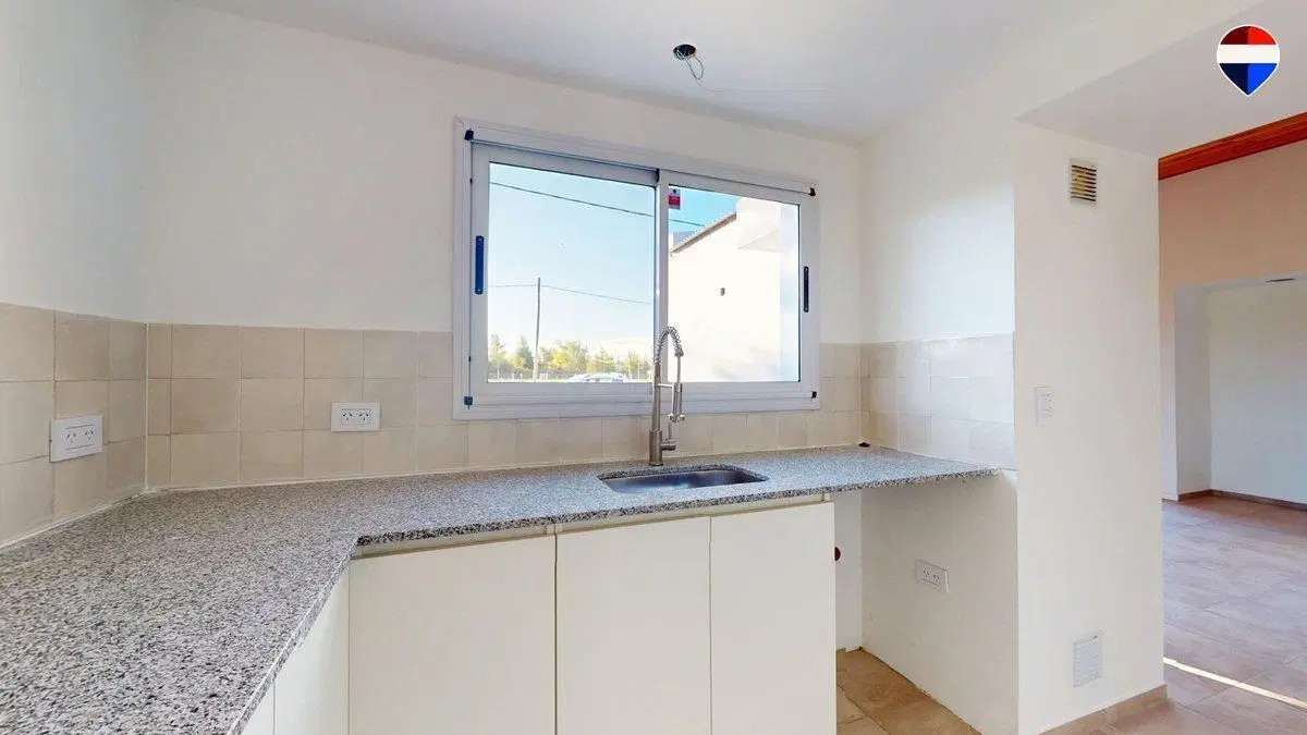 CASA EN VENTA VILLA ELISA 2 DORMITORIOS 8