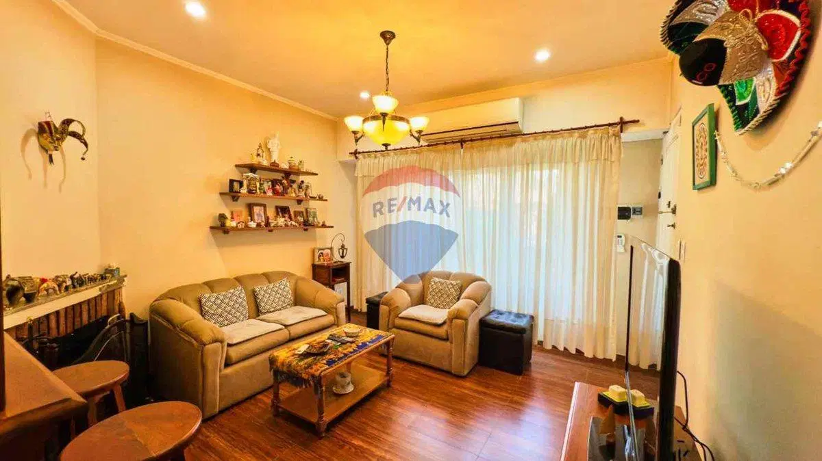 CASA EN VENTA FLORENCIO VARELA 4 AMBIENTES 2