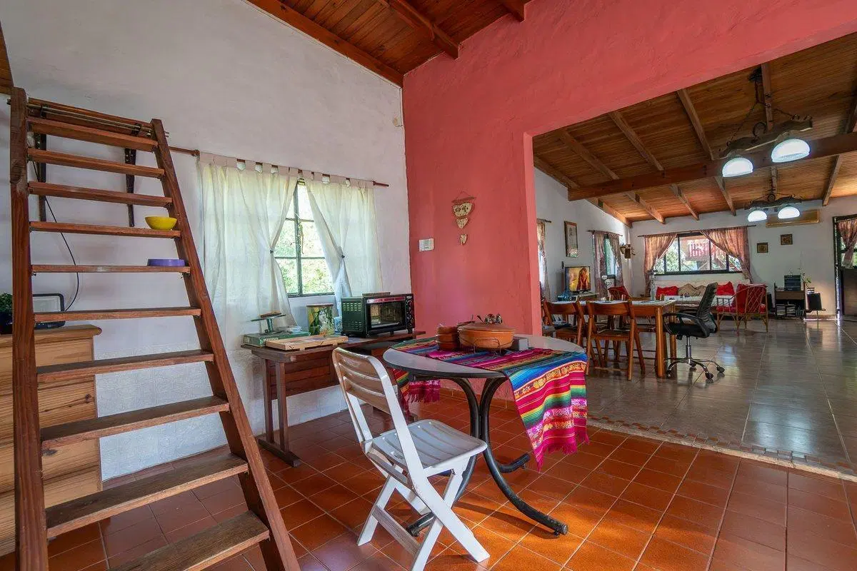 CASA EN VENTA LA PLATA 1 DORMITORIO 4