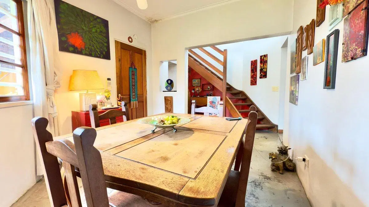 CASA EN VENTA EN CITY BELL 3 DORMITORIOS 2