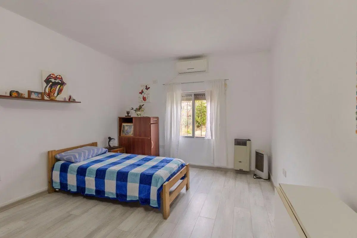 CASA EN VENTA EN VILLA ELISA CON COCHERA 2