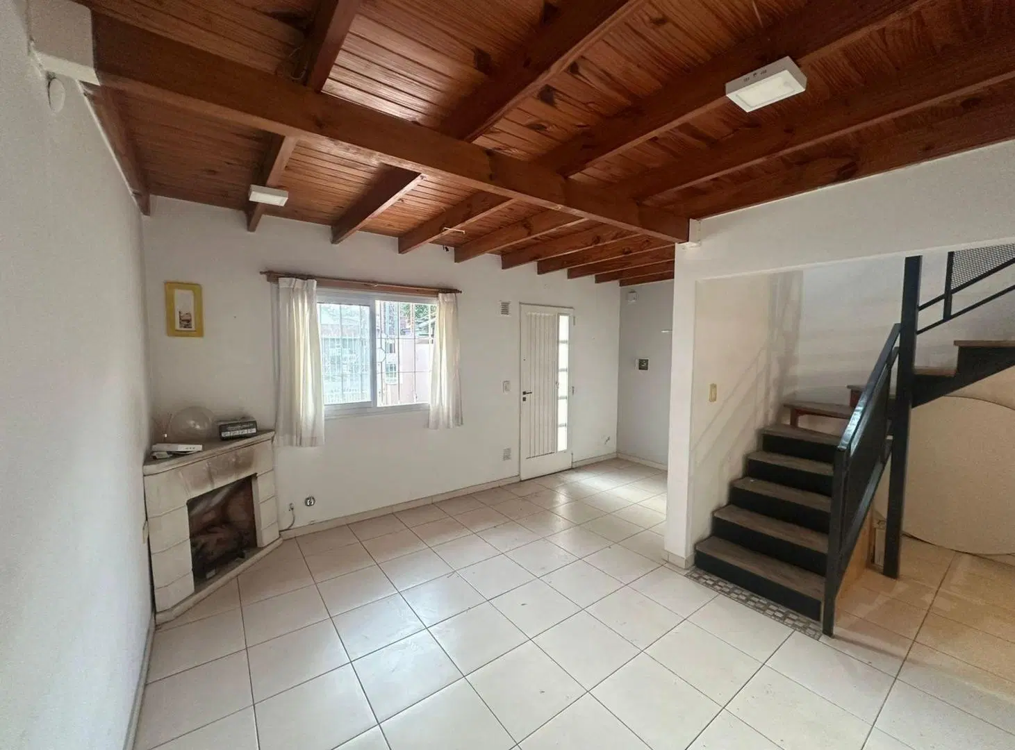 CASA DUPLEX EN VENTA LA PLATA 3 DORMITORIOS PARQUE 5