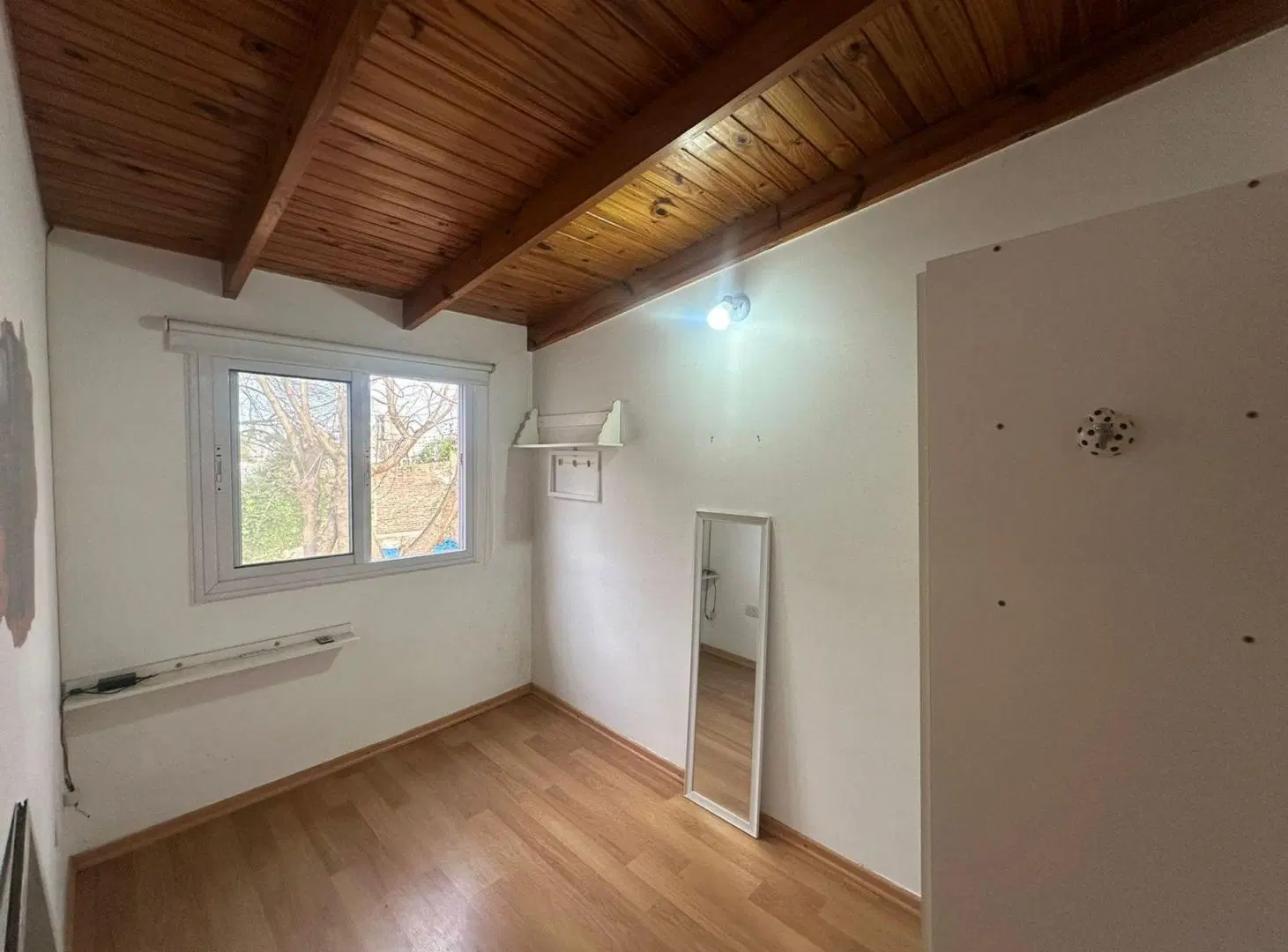 CASA DUPLEX EN VENTA LA PLATA 3 DORMITORIOS PARQUE 4