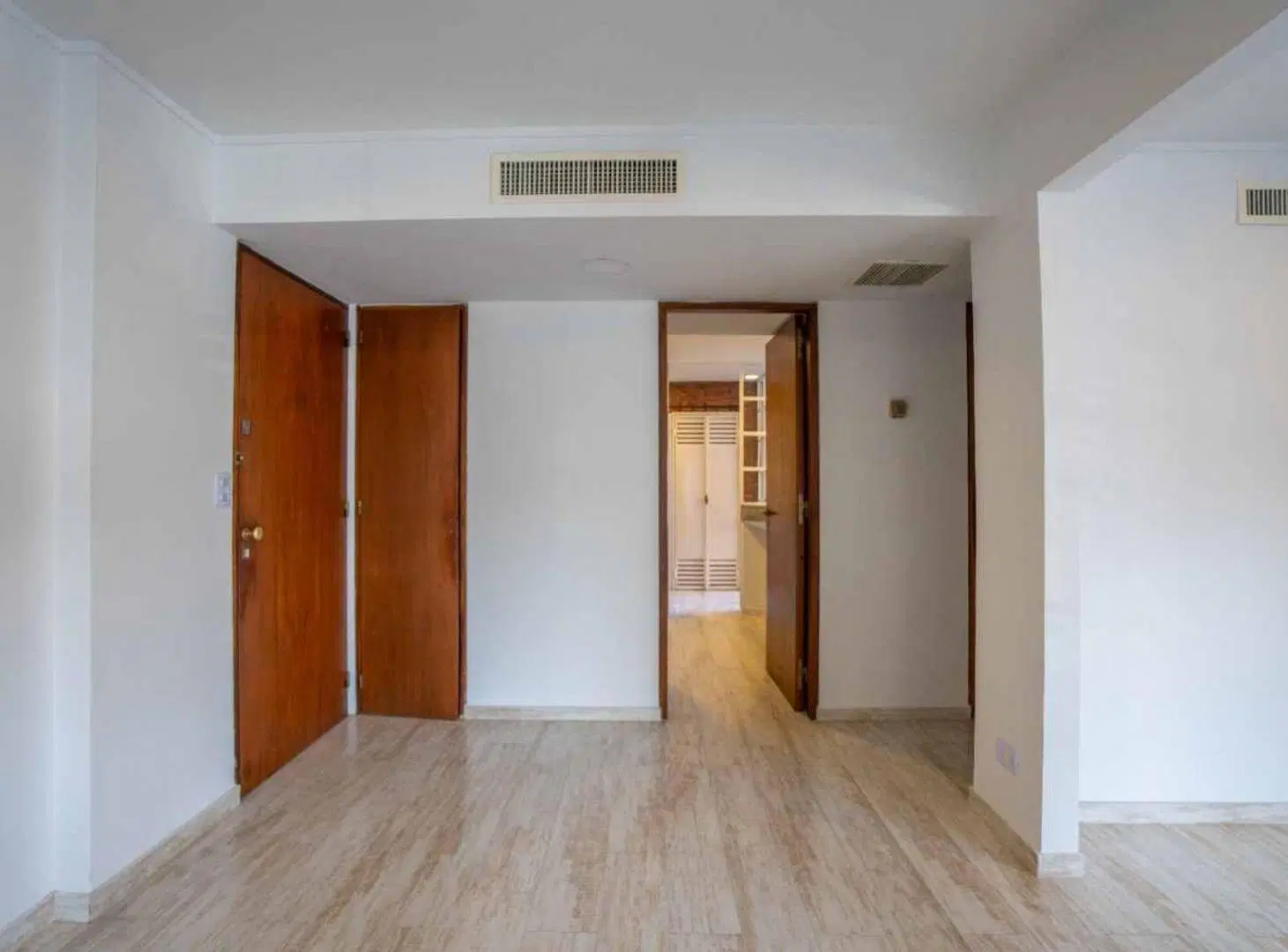 DEPARTAMENTO VENTA LA PLATA 2 DORMITORIOS BANCO 5