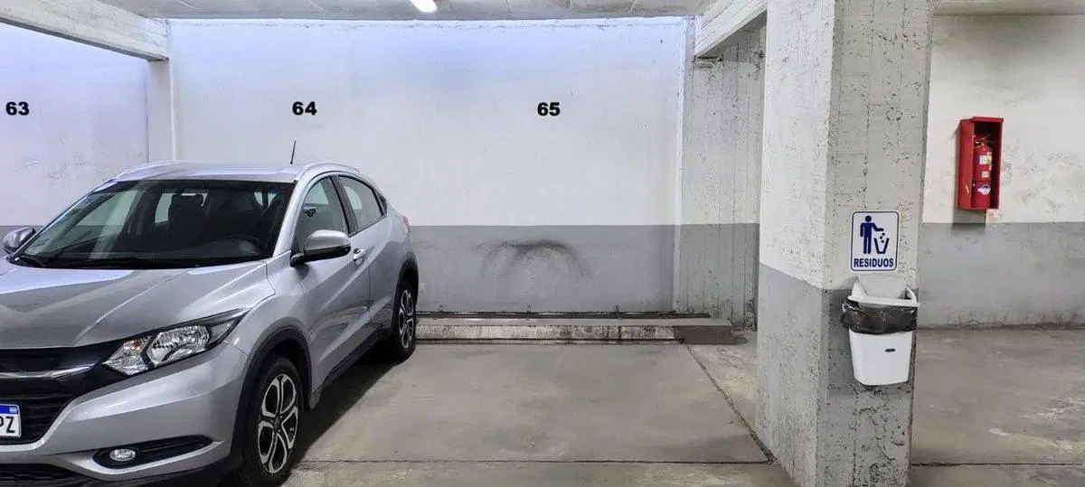 COCHERA CUBIERTA EN VENTA LA PLATA CENTRO 8