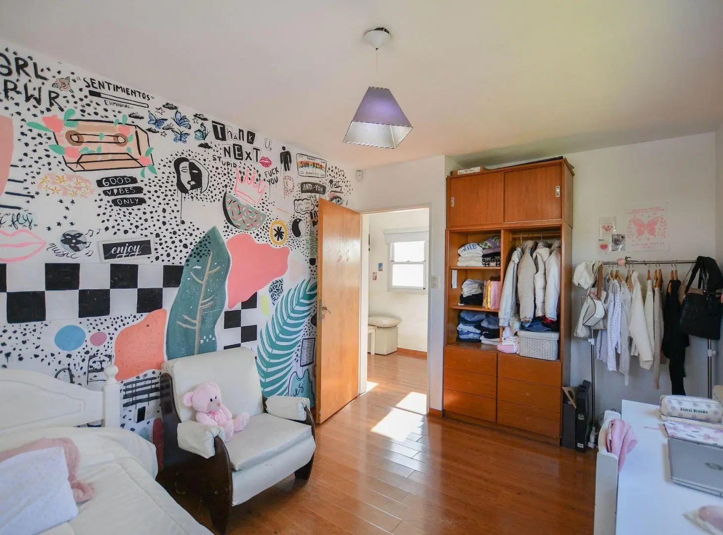 CASA EN VENTA LA PLATA 3 DORMITORIOS APTO BANCO 5