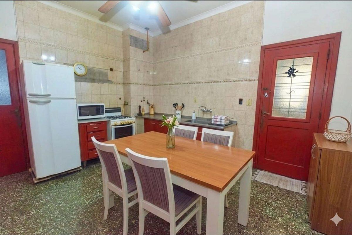 Foto de LOCAL EN VENTA FLORENCIO VARELA LOCALES Y VIVIENDA, imagen 1