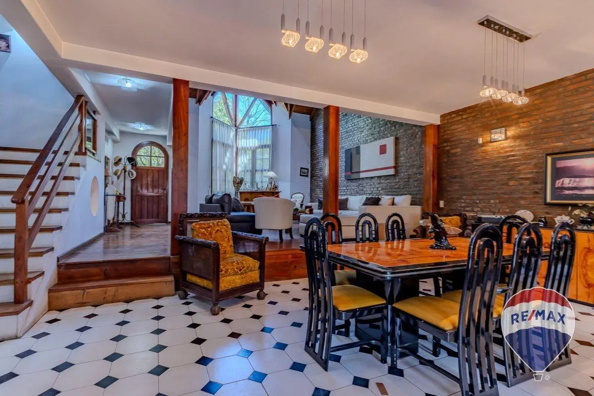 CASAS EN VENTA LA PLATA DE 3 DORMITORIOS 8