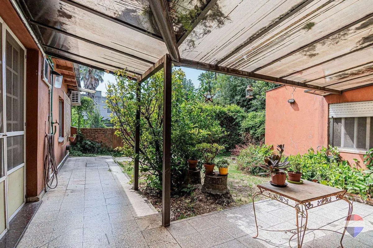 CASA EN VENTA EN CITY BELL LA PLATA 8
