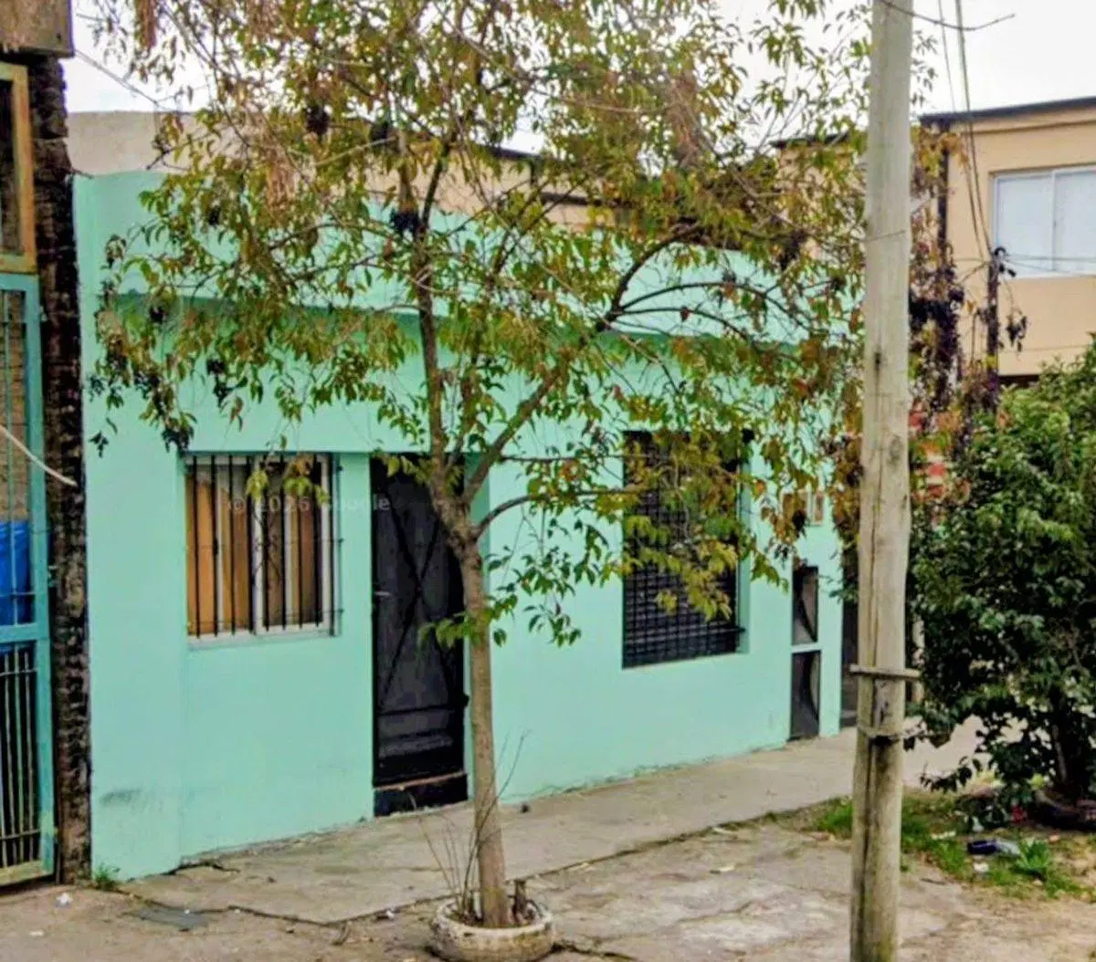 CASA + 2 DEPARTAMENTOS EN VENTA BLOQUE TEMPERLEY 5