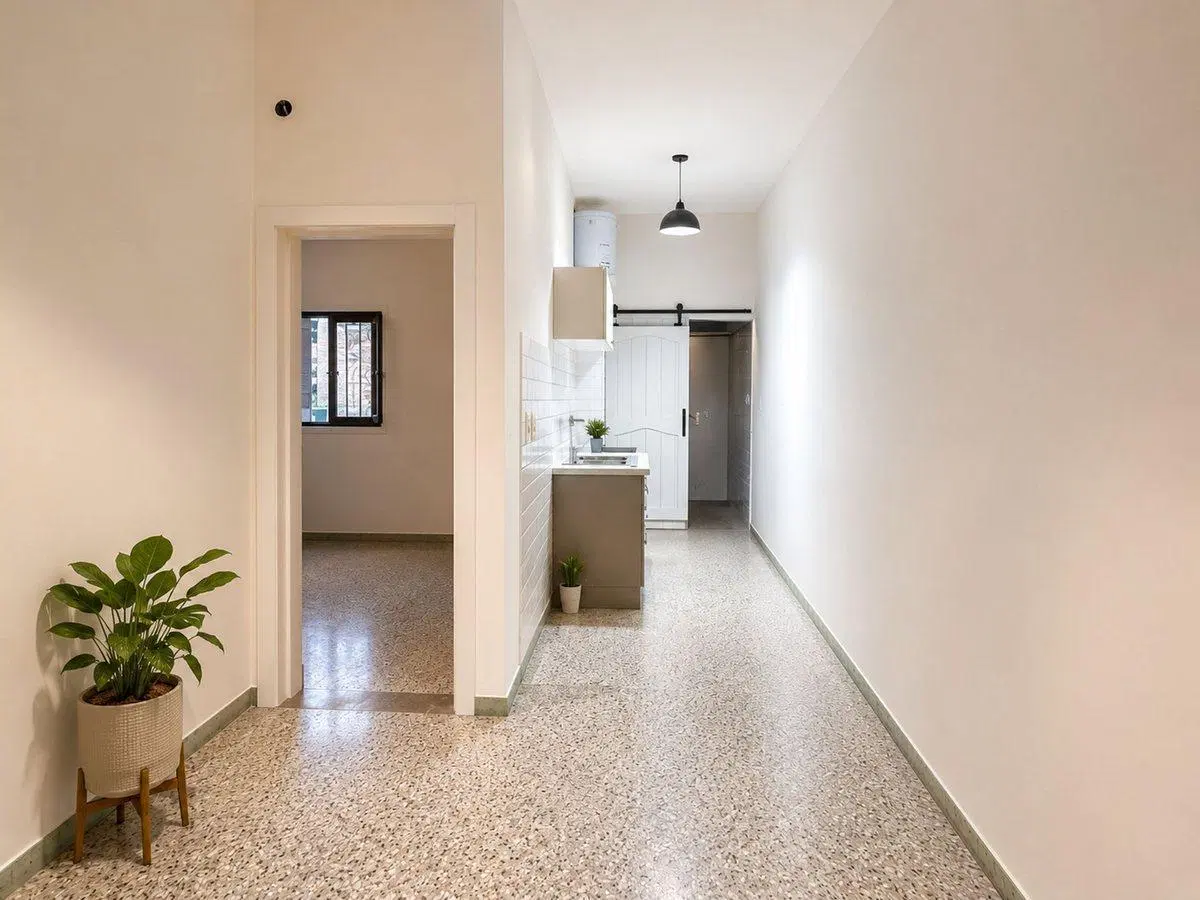VIVIENDA MULTIFLIAR EN VENTA FLORENCIO VARELA 8