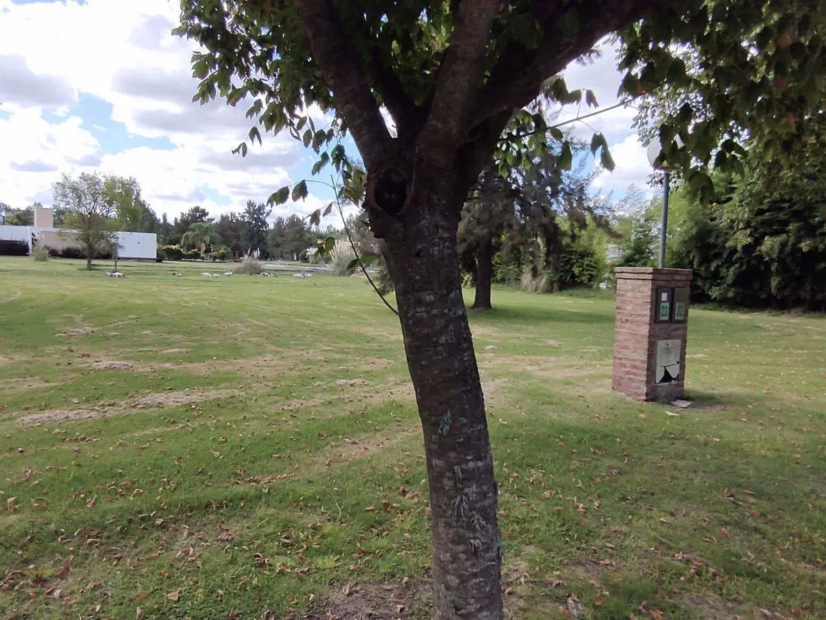 LOTE EN VENTA POSADA DE LOS LAGOS BRANDSEN 3