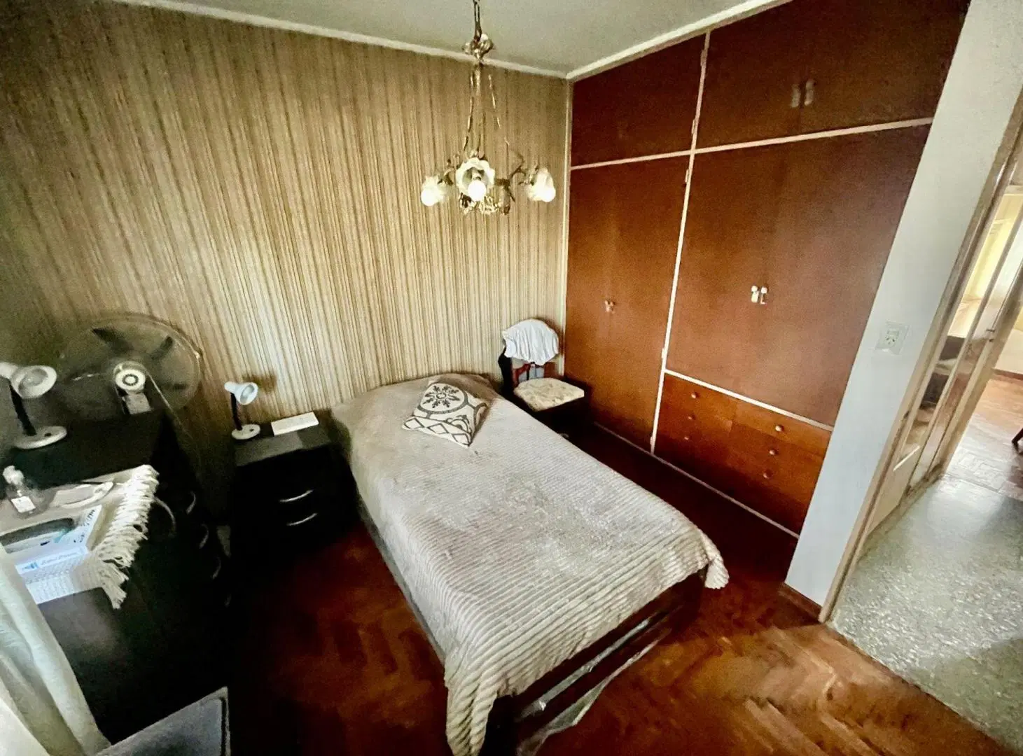 DEPARTAMENTO VENTA LA PLATA 2 DORMITORIOS COCHERA 8
