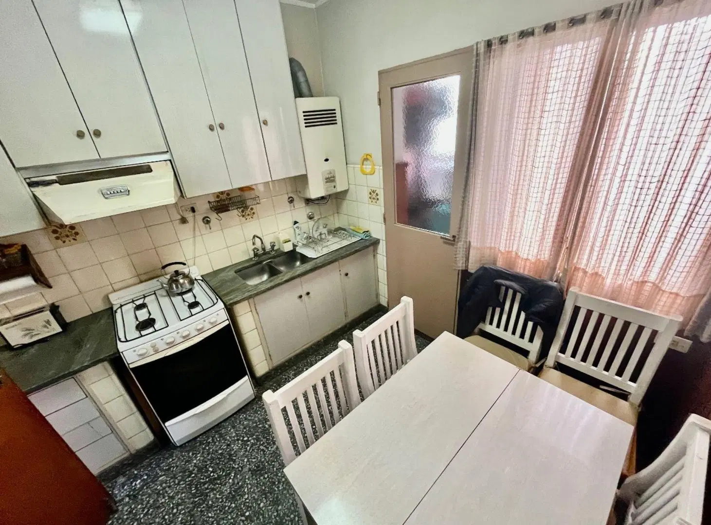 DEPARTAMENTO VENTA LA PLATA 2 DORMITORIOS COCHERA 5
