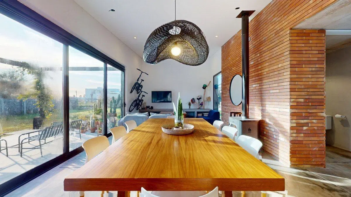 CASA EN VENTA CITY BELL 2 DORMITORIOS CON PARQUE 3