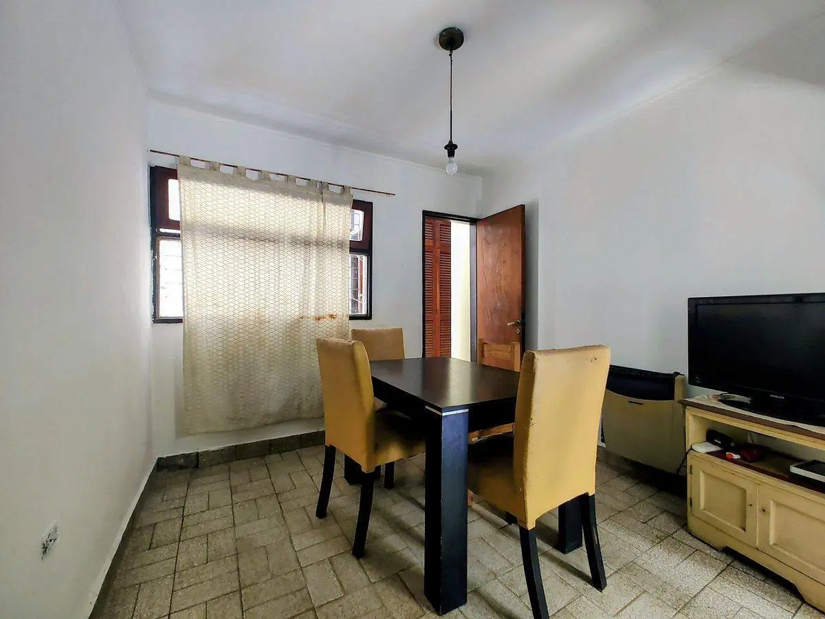 CASA EN VENTA LA PLATA A REFACCIONAR BARRIO NORTE 3